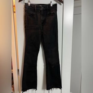 Abercrombie. Simone High Rise Ankle Flare. Black Wash. size 26